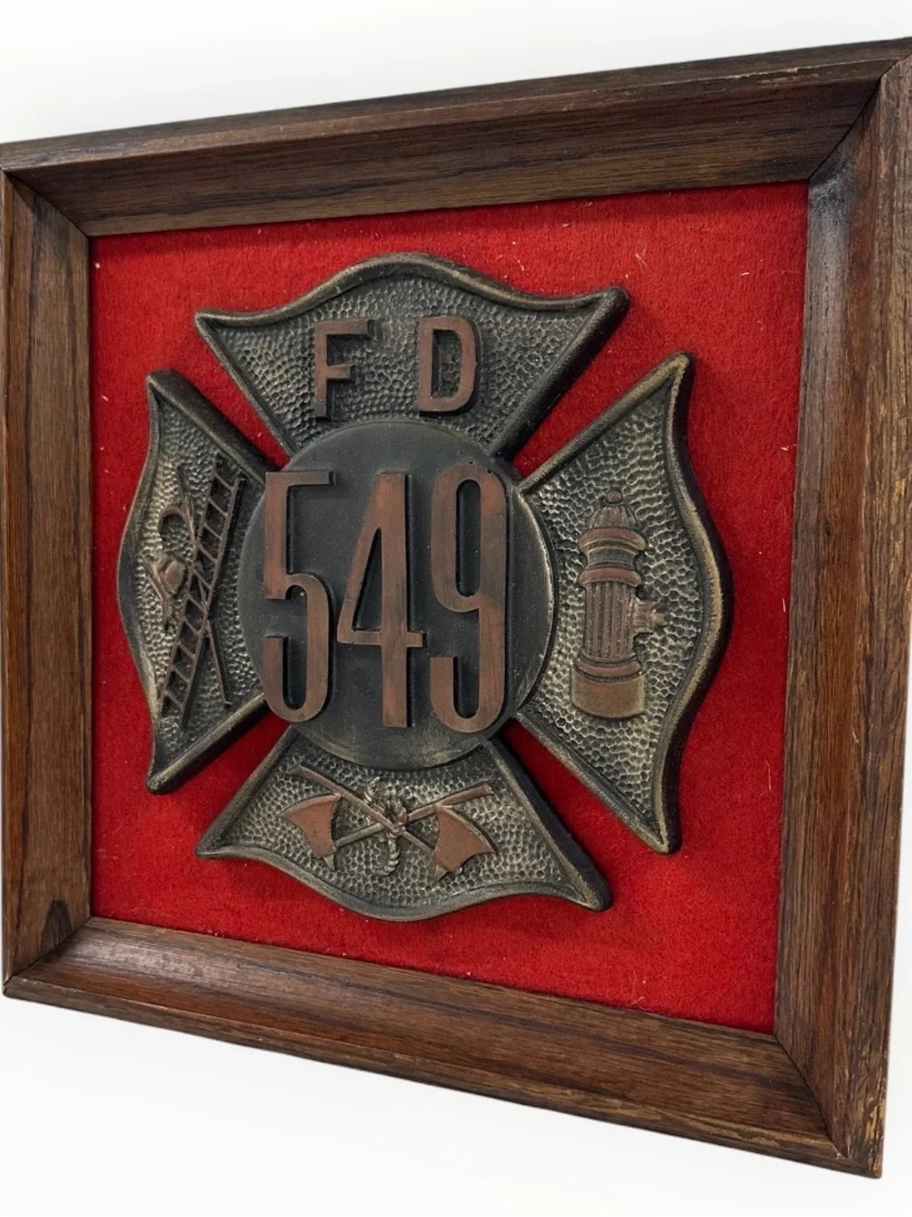 Vintage FD 549 Fire Department Maltese Cross Firefighter Wall Plaque 14.5”